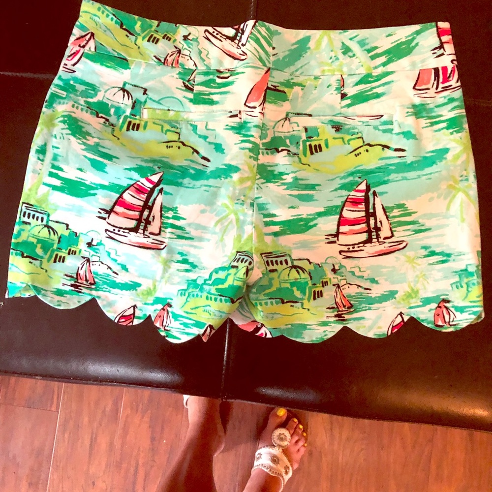 Crown & Ivy shorts